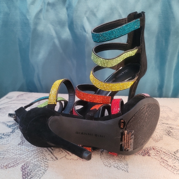 *SOLD* Rainbow Strappy Heels, Gianni Bini, 3.5" heel, heel zip, size 6.5M, NWOT - Picture 3 of 6
